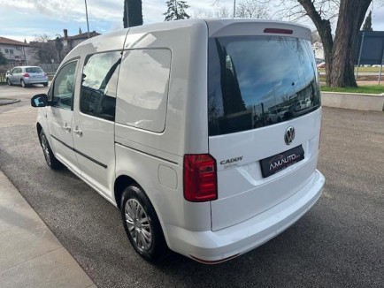 Caddy 2,0 TDI Trendline 3